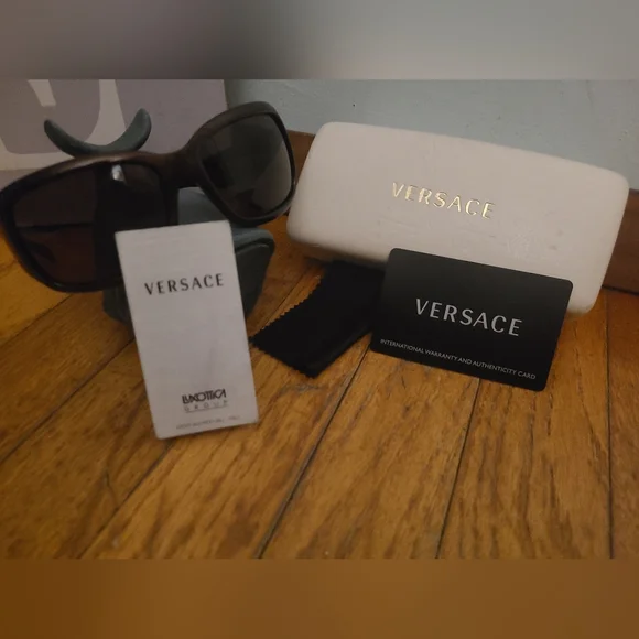 Versace | Accessories | Authentic Versace Swarovski Crystal  display picture 2